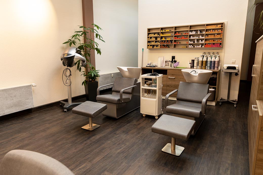 friseur-kempe-salon-ansicht-hinten-innen-03